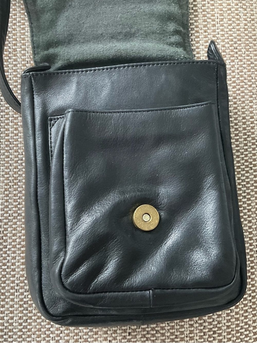Black leather Enzo Angiolini crossbody - Picture 9 of 11